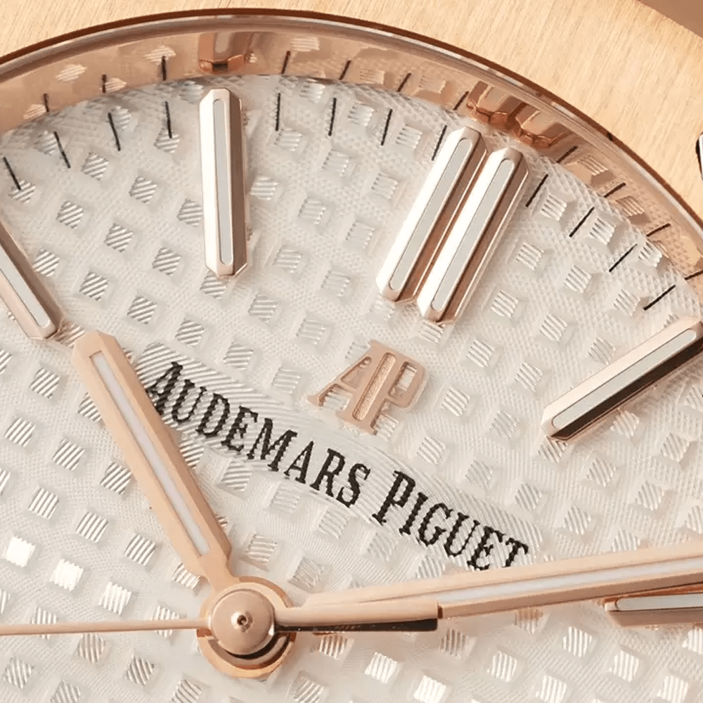 오데마피게 로얄오크 화이트 텍스처 다이얼 로즈골드 금통 37mm 15450