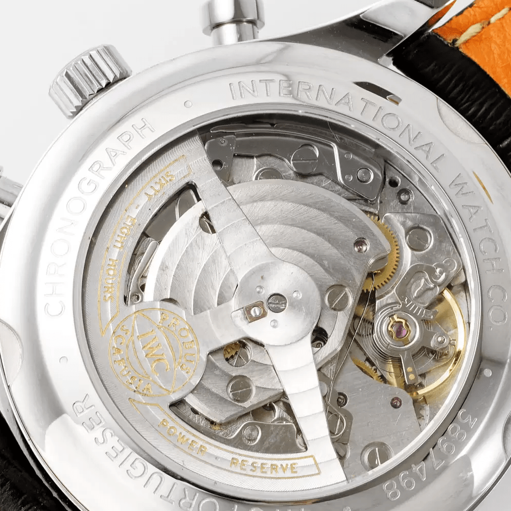 IWC 포르투기저 크로노그래즈 화이트 다이얼 가죽 스트랩 42mm IW390403