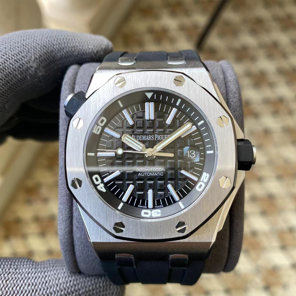 오데마피게 로얄오크 오프쇼어 검판 텍스처 다이얼 블렉 러버 스트랩 42mm V2 15703