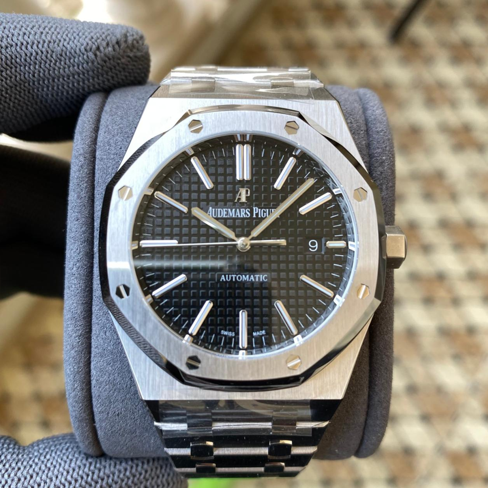 오데마피게 로얄오크 블랙 텍스처 다이얼 SS 브레이슬릿 41mm V3 15400ST