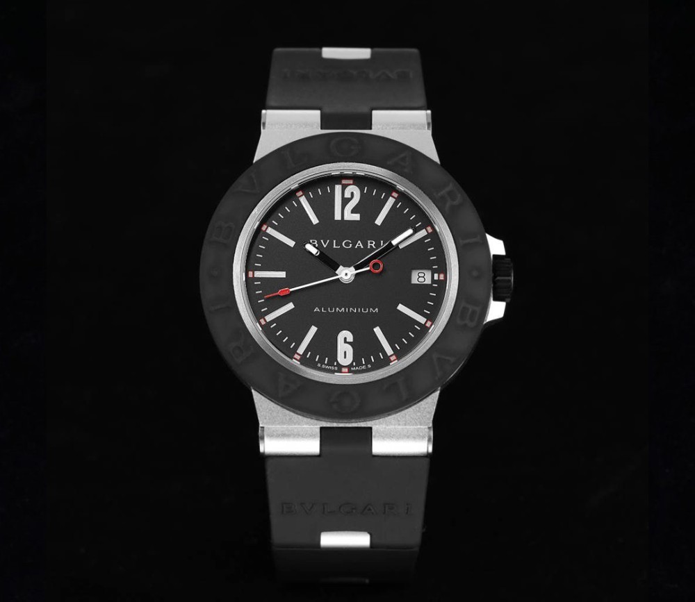 불가리 블랙 다이얼 알루미늄 워치 40mm 103445