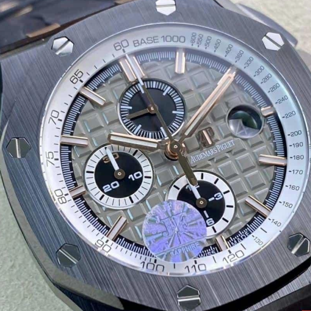 오데마피게 로얄오크 오프쇼어 풀세라믹 독일판 에디션 그레이 다이얼 블랙 러버 스트랩 44mm 26415CE