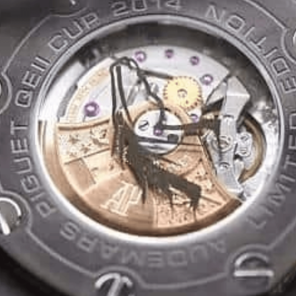 오데마피게 로얄오크 오프쇼어 다이버 블랙 다이얼 로즈골드 리미티드 에디션 42mm 15709