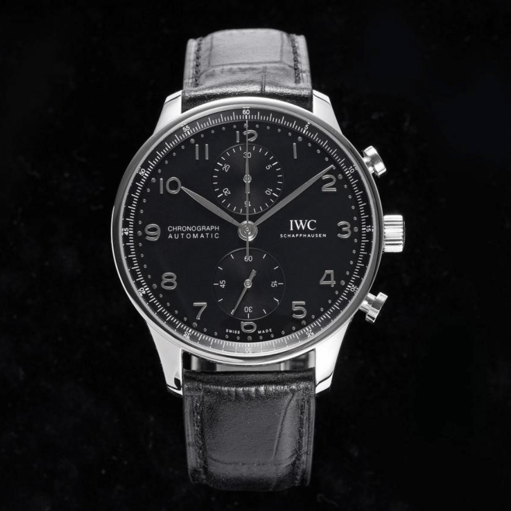 IWC 포르투기저 크로노그래프 실버 블랙 다이얼 레더 스트랩 41mm IW371447