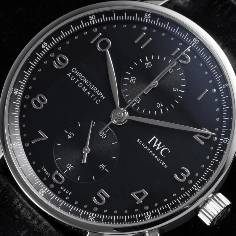 IWC 포르투기저 크로노그래프 실버 블랙 다이얼 레더 스트랩 41mm IW371447