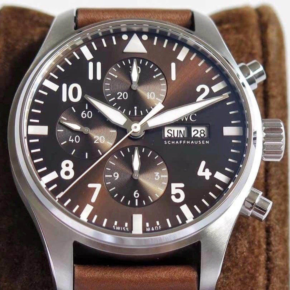 IWC 파일럿 크로노그래프 어린왕자 스페셜 에디션 레더 스트랩 43mm IW377713
