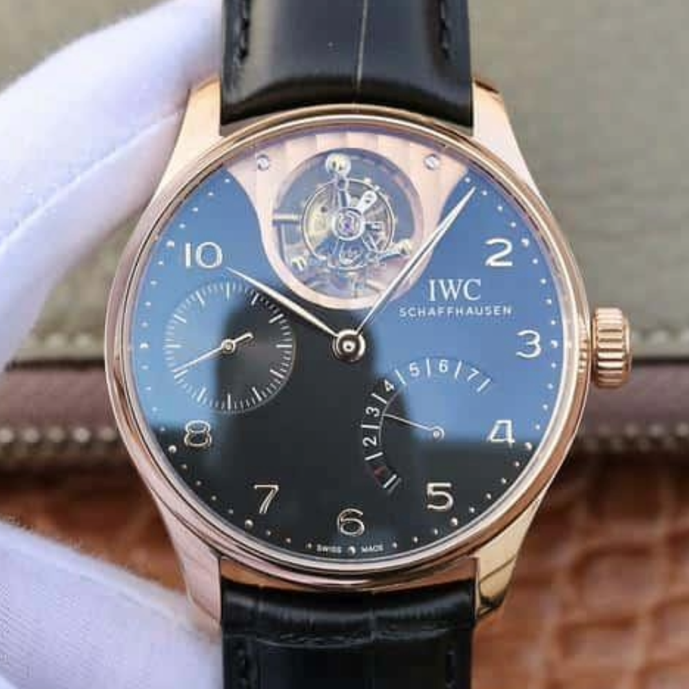 IWC 포르투기저 레트로그레이드 투르비옹  로즈골드 블랙 다이얼 레더 스트랩 44mm IW504210