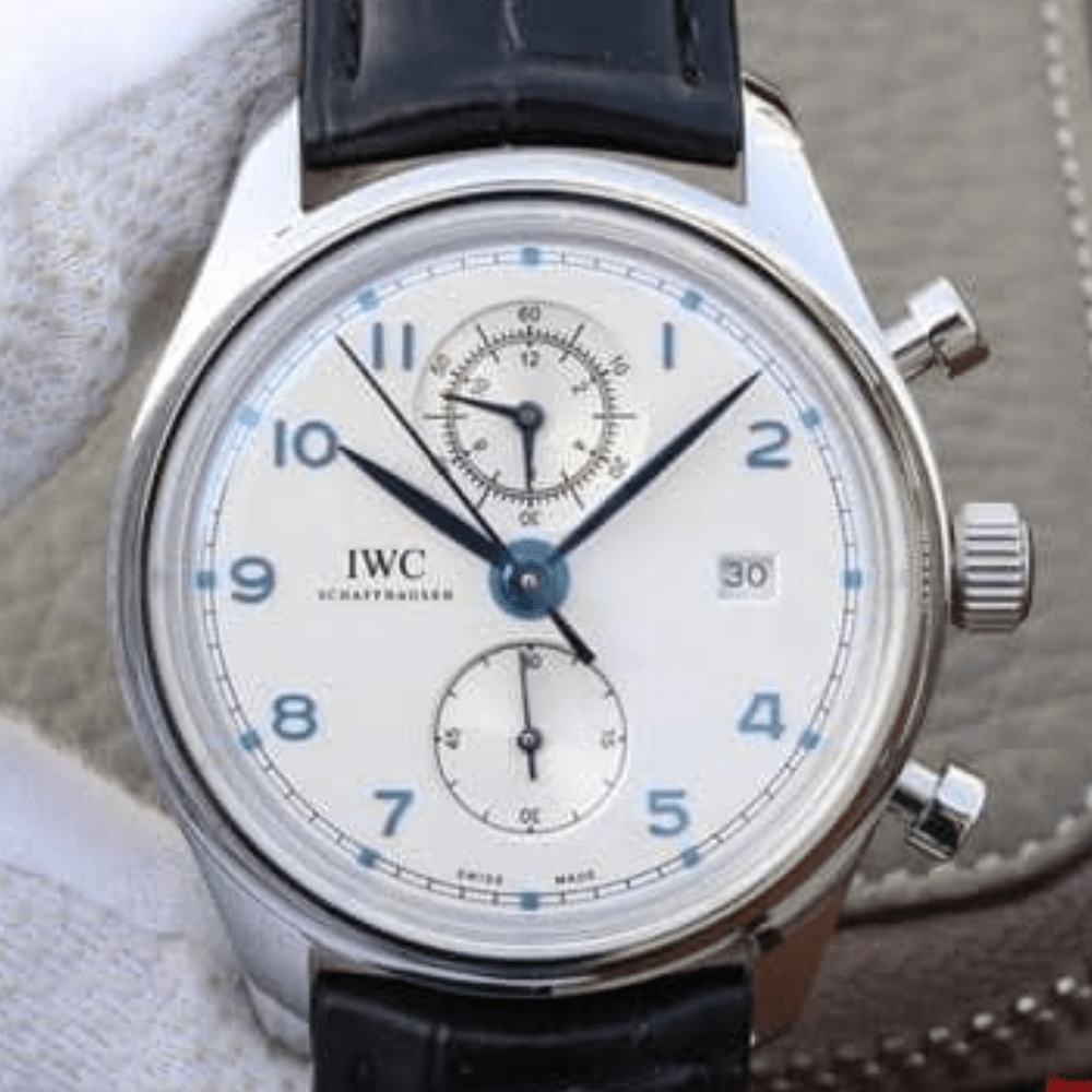 IWC 포르투기저 크로노그래프 클래식 화이트 다이얼 레더 스트랩 42mm IW390403