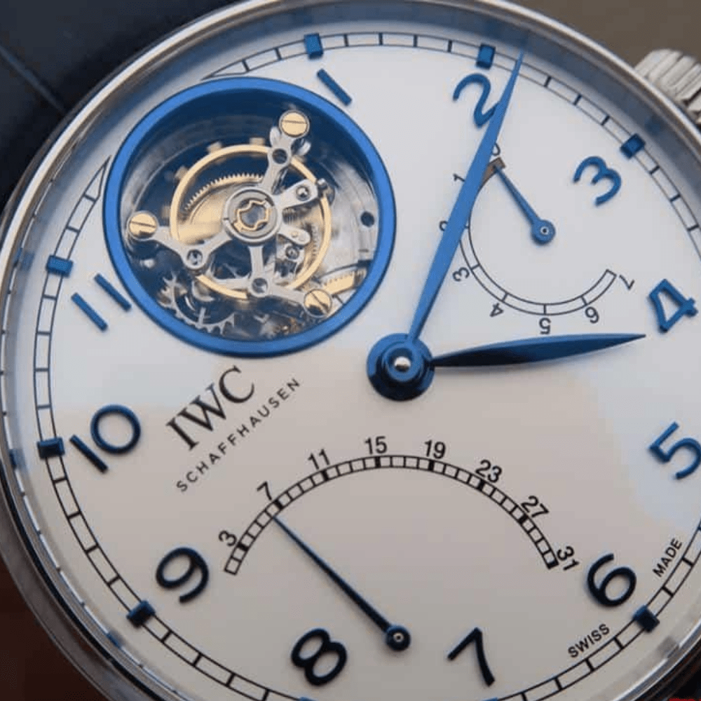 IWC 포르투기저 투르비옹 스틸 화이트/블루 다이얼 레더 스트랩 44.2mm IW504401