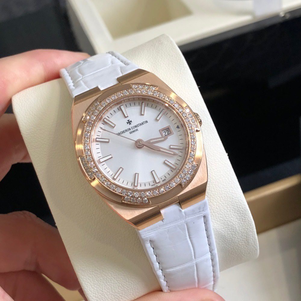 바쉐론 콘스탄틴 오버시즈 레이디 로즈골드 다이아베젤 화이트 다이얼 레더 스트랩 33mm 1205V/100A-B592