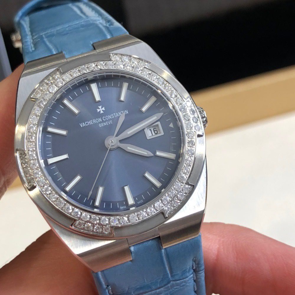 바쉐론 콘스탄틴 오버시즈 레이디 다이아베젤 블루 다이얼 레더 스트랩 33mm1205V/100A-B590