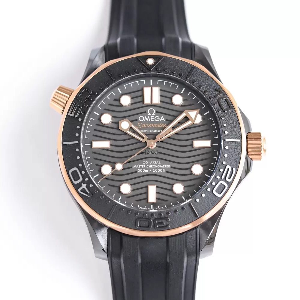 오메가 씨마스터 300M 코엑시얼 다이버 블랙 다이얼 로즈골드 43.5mm 210.62.44.20.01.001