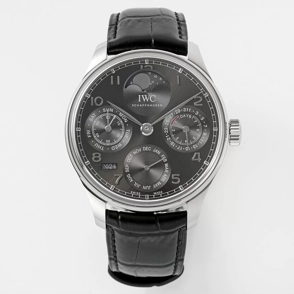 IWC 포르투기저 퍼페츄얼 캘린더 화이트골드 레더 스트랩 44.2mm IW503301