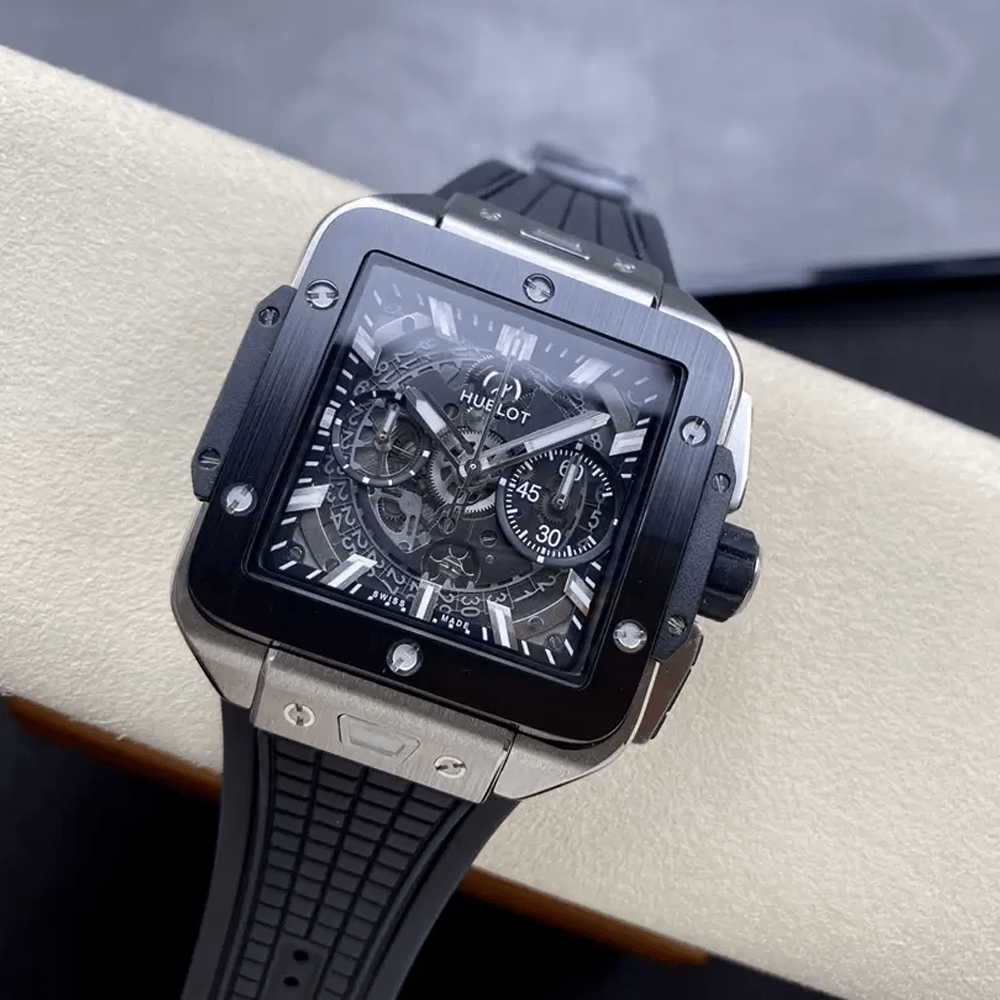 위블로 스퀘어뱅 유니코 티타늄 블랙 베젤 42mm 821.NM.0170.RX