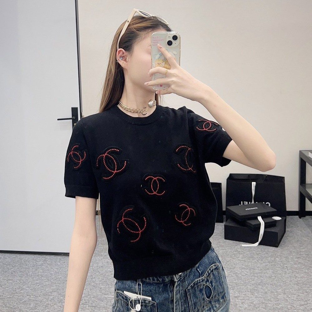 샤넬 24SS 자수 빅로고 니트 반팔 블랙