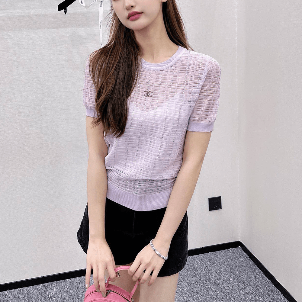 샤넬 24SS 자수로고 반팔 니트 퍼플