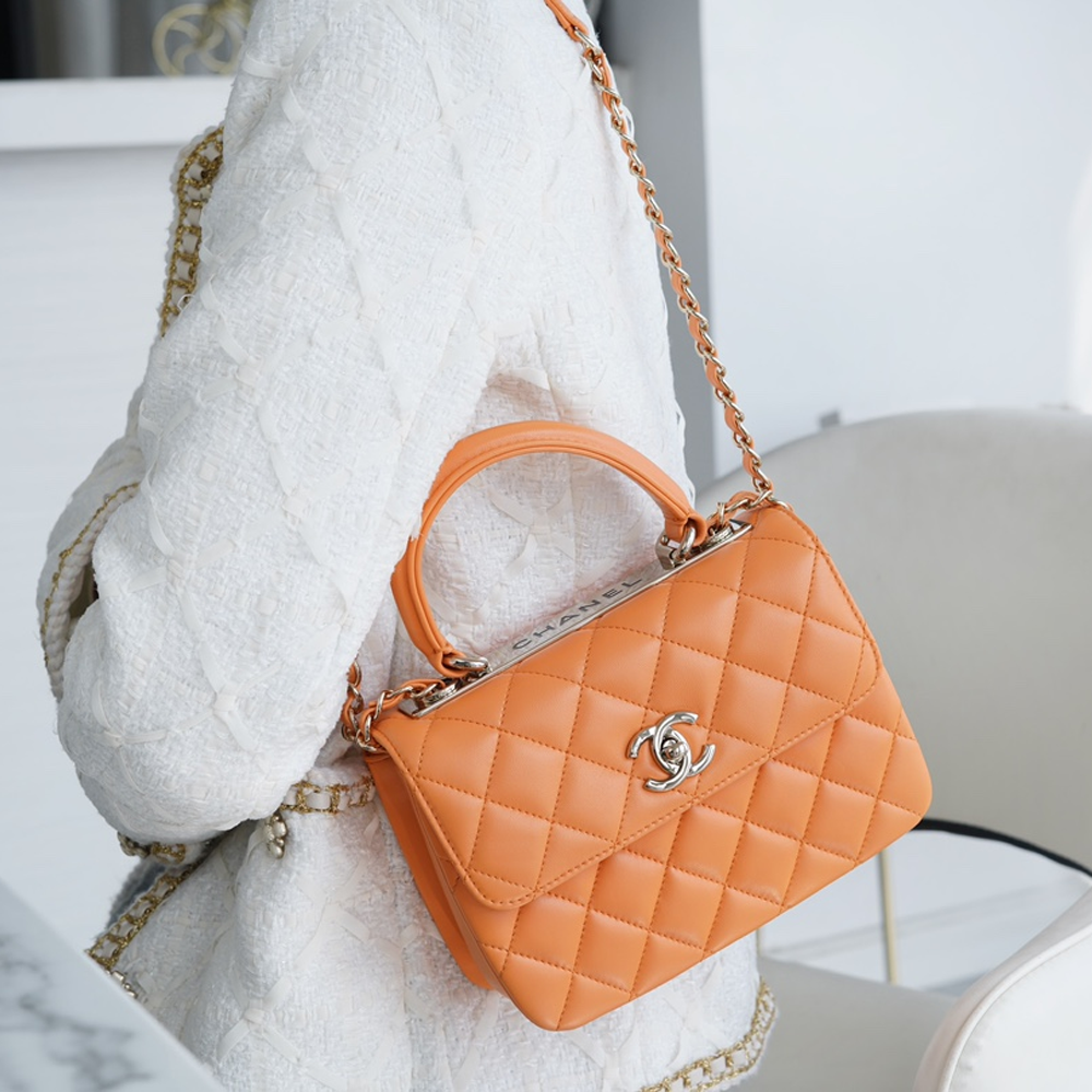 팬더샵 샤넬 클래식 탑핸들 미니 백 캬라멜 램스킨 은장