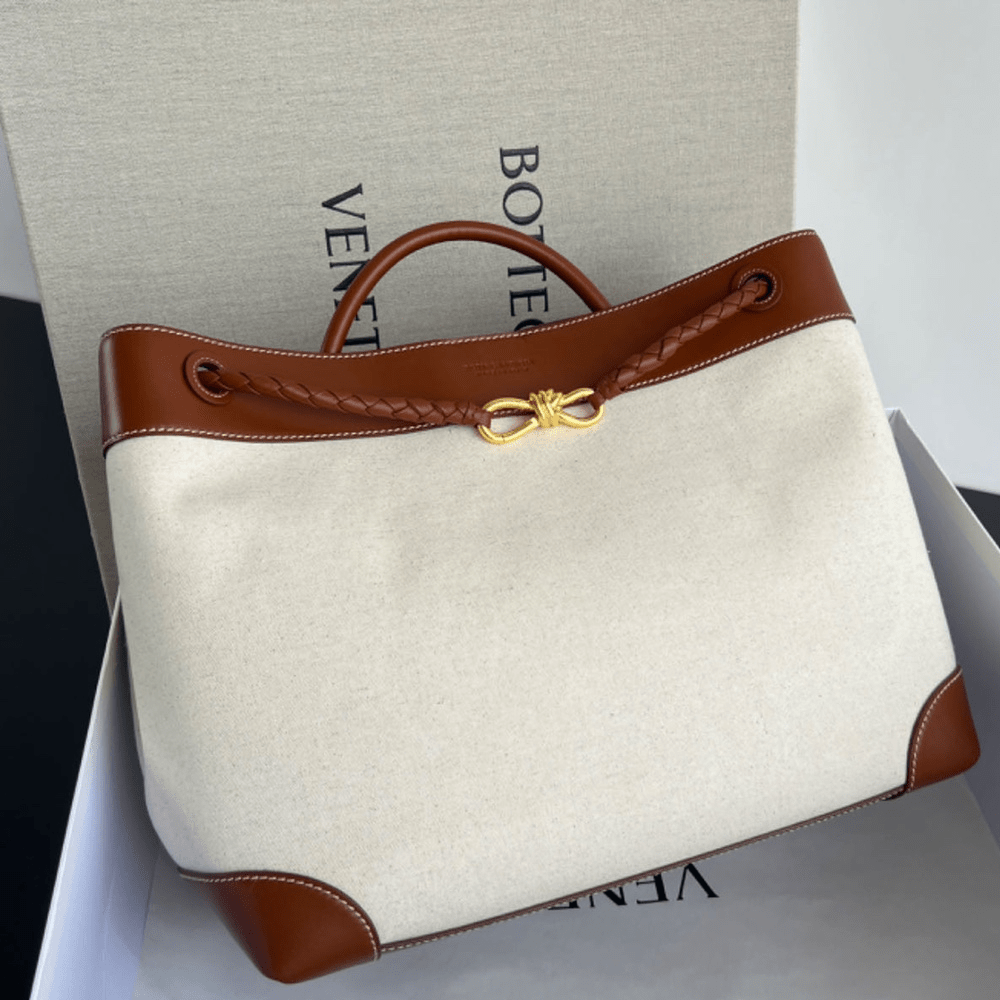 보테가베네타 미디엄 안디아모 백팩 789039