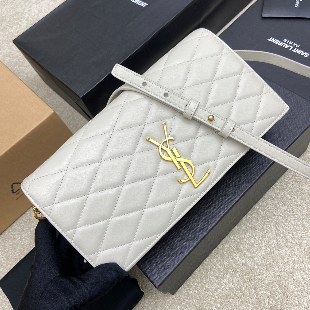 생로랑 퀼팅 WOC 체인백 화이트