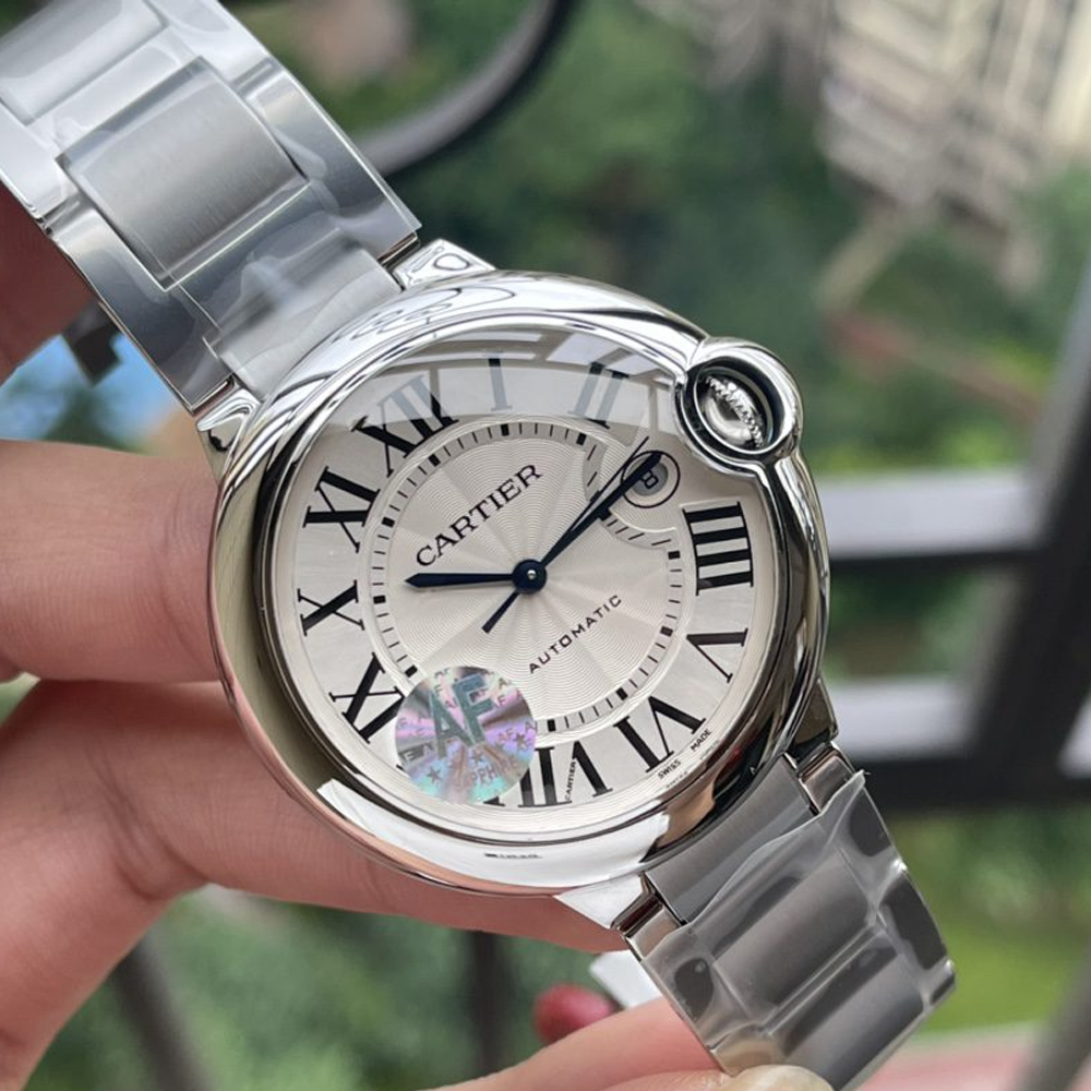 발롱 블루 드 까르띠에 화이트 다이얼 42mm WSBB0049