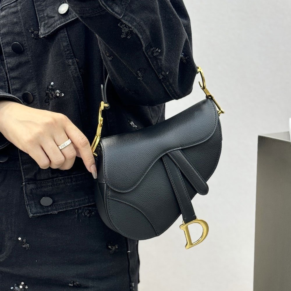 디올 새들 스몰 호보백 블랙