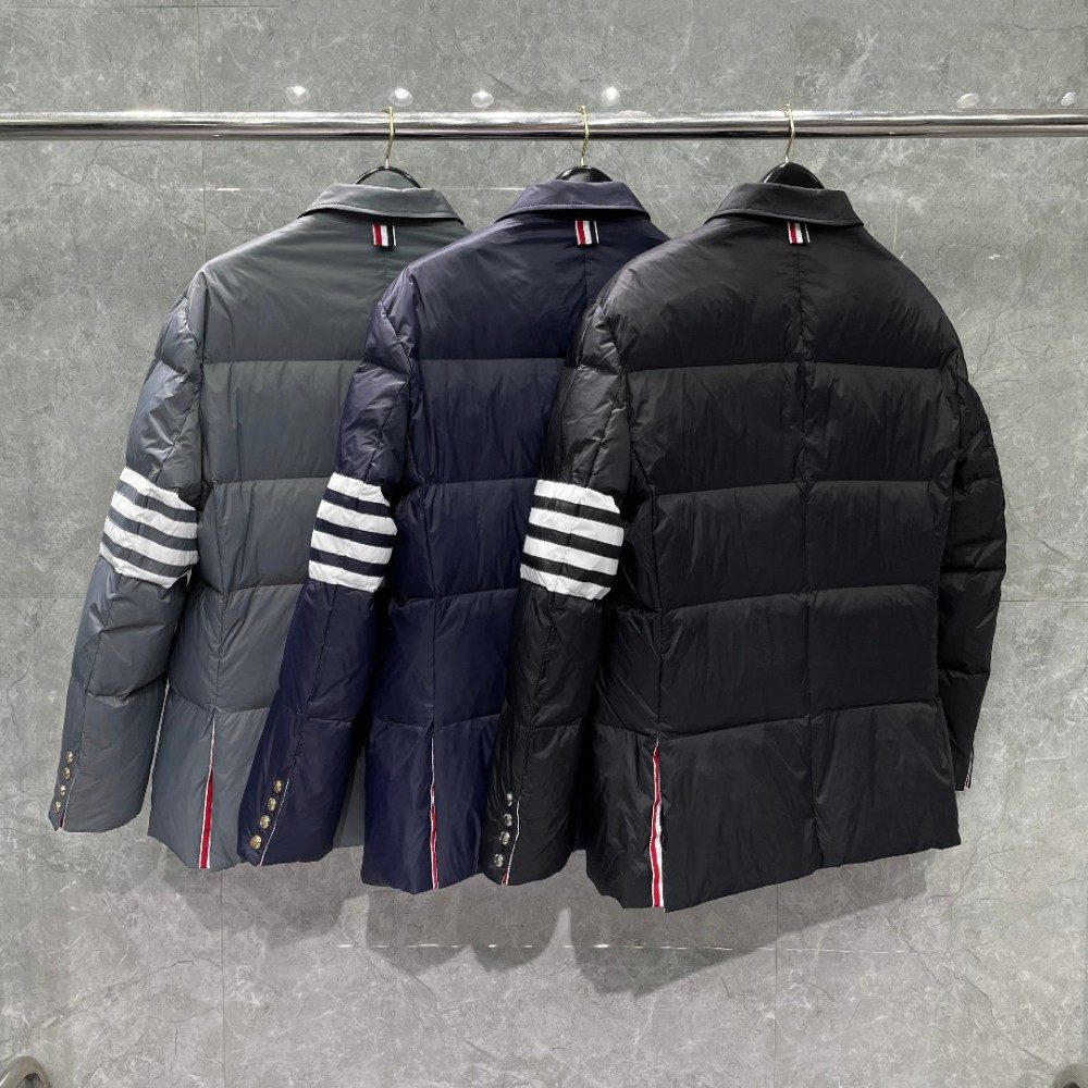 톰브라운 패딩 정품급 (남성용)