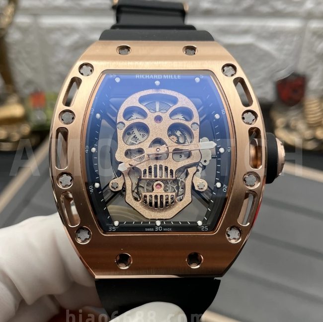 리차드밀 투르비옹 스컬 로즈골드 스켈레톤 다이얼 블랙 러버 스트랩 RM052