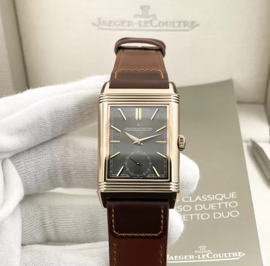 예거 르쿨트르 리베르소 클래식 라지 듀오페이스 스몰 세컨드 블랙 다이얼 레더 스트랩 Q396245J