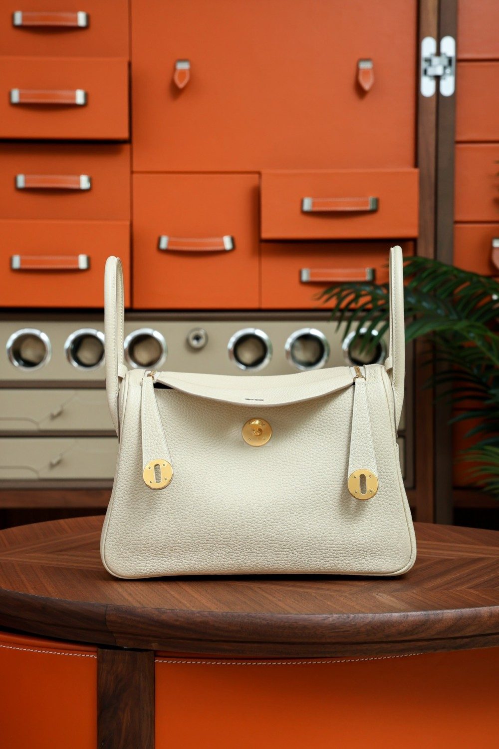 올수공 에르메스 린디 26 백 크림 골드 하드웨어