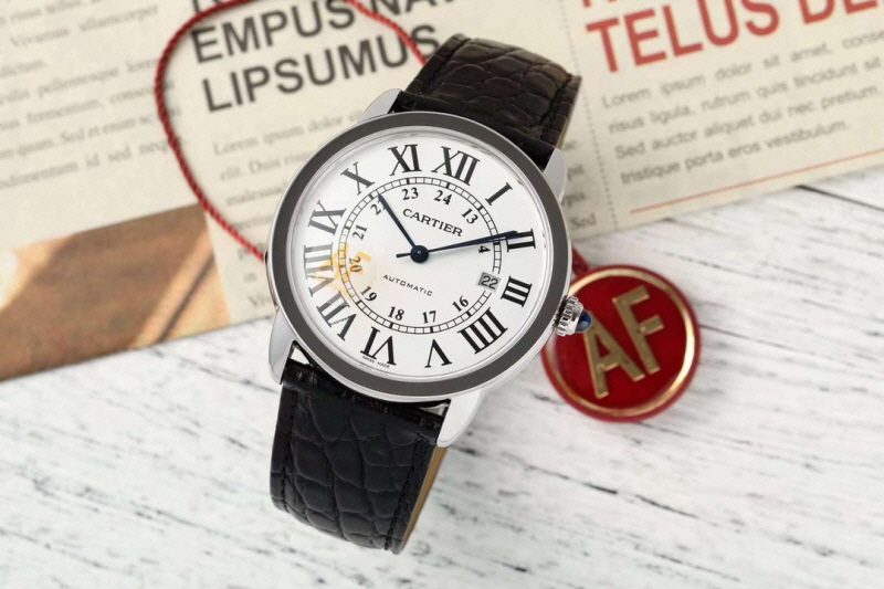 [premium] CARTIER 까르띠에 롱드 솔로 42mm 오토매틱 워치 W6701010