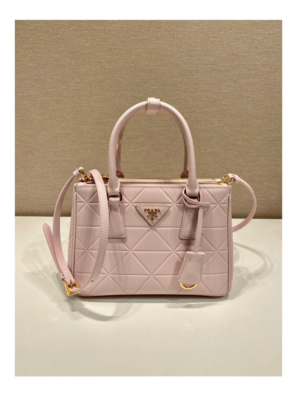 프라다 삼각로고 사피아노 갤러리아 토트백 핑크