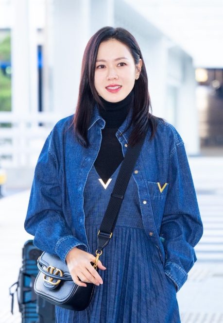 [손예진 PICK] 발렌티노 올타임 소프트 그레인 송아지 가죽 숄더백