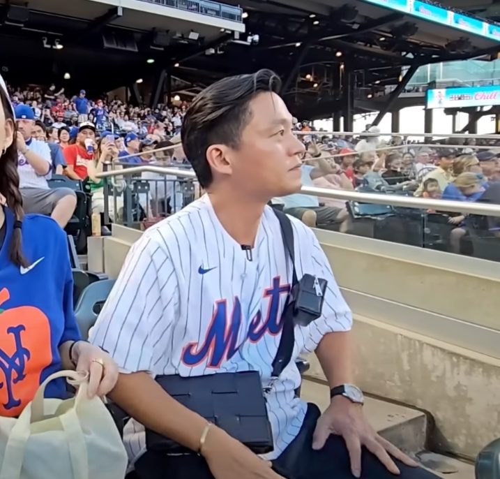 [이서진 PICK] 보테가베네타 블랙 인트레치오 미디움 크로스백