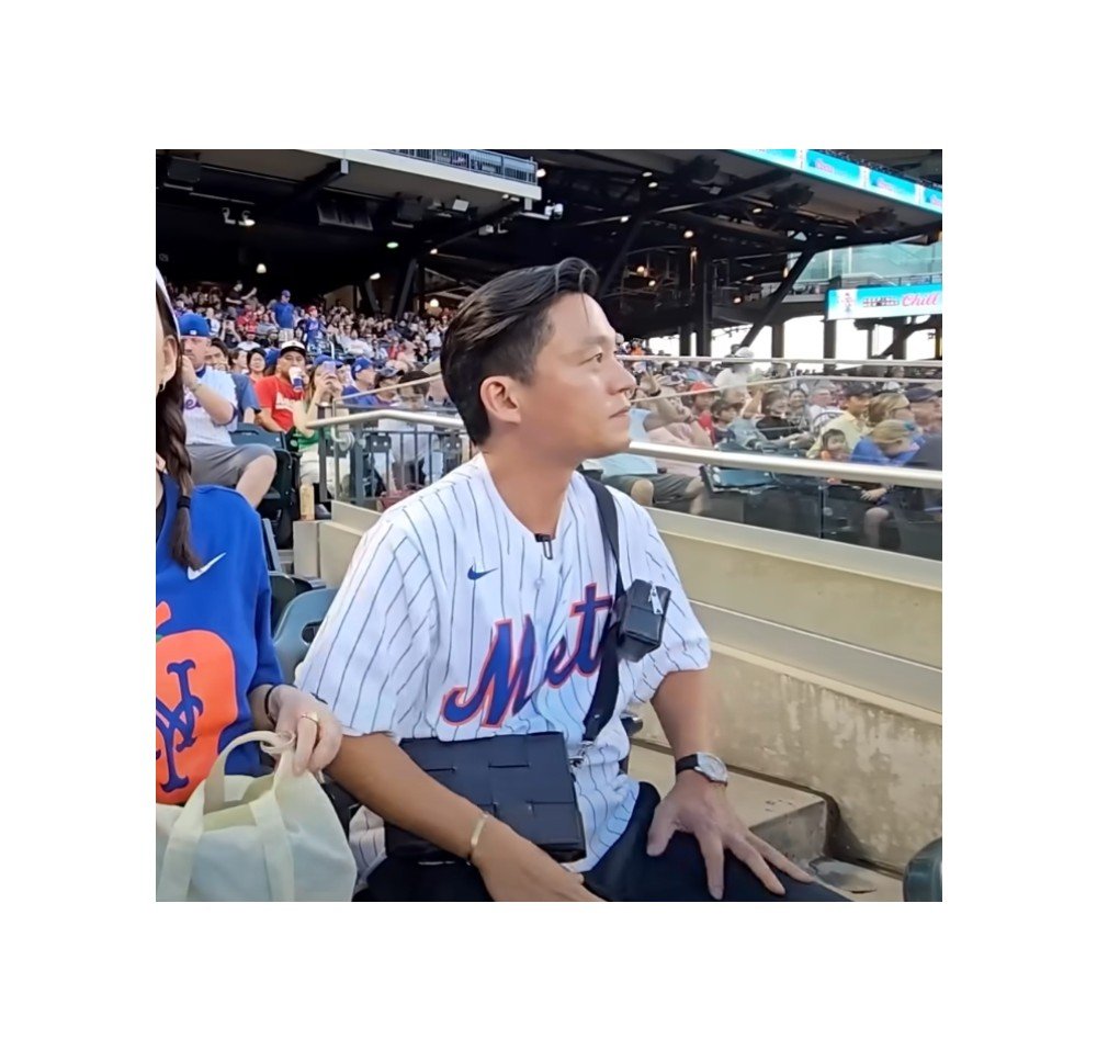 [이서진 PICK] 보테가베네타 블랙 인트레치오 미디움 크로스백