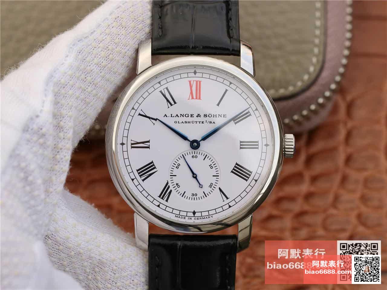 랑에 운트 죄네 클래식 1815 시리즈 바우하우스 스타일 3/4 데크 골드 소켓 구즈넥 40mm