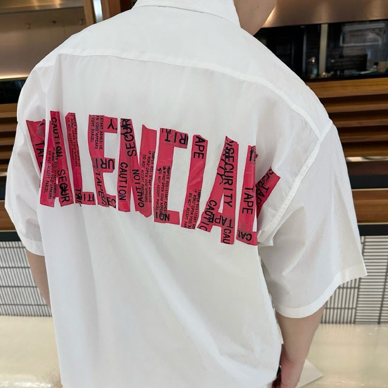 발렌시아가 레드 테이프 타입 라지 핏 숏슬리브 셔츠 화이트