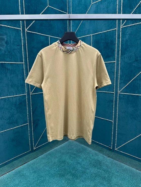 버버리 체크 트리밍 코튼 티셔츠 베이지