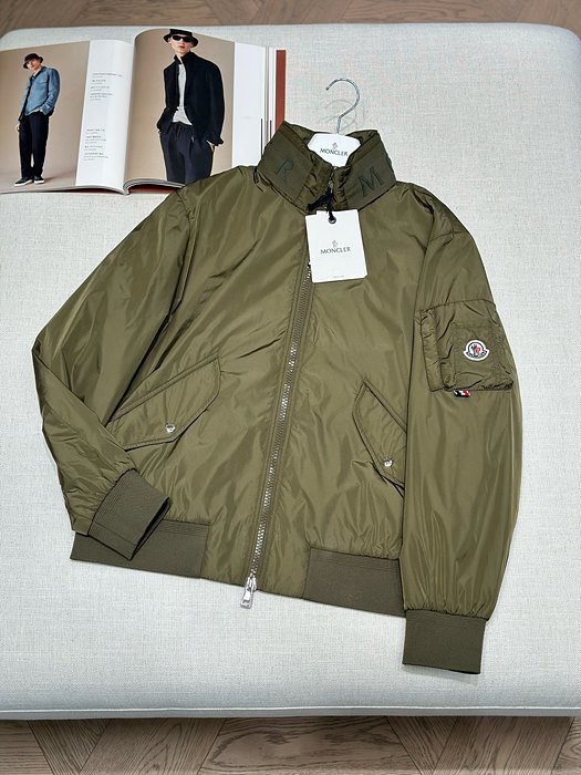 몽클레어 커버드 집업 자켓